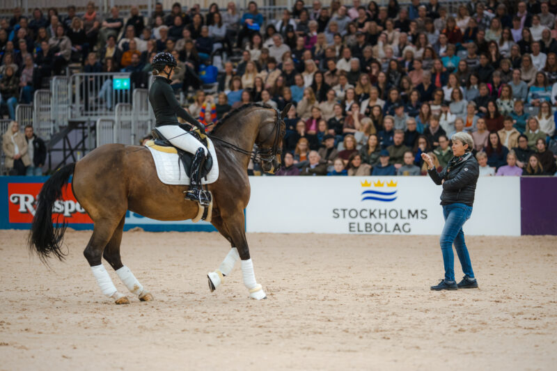 Kyra Kyrklund & Lovisa Wessblad